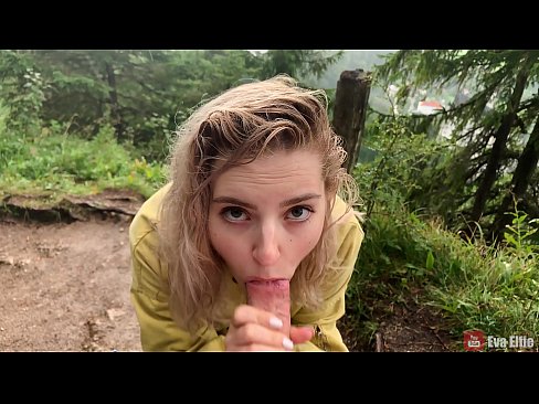 ❤️ Merch yn llyncu cum ar ôl blowjob cyhoeddus - Eva Elfi ❤️❌ porno Rwsiaidd wrthon ni ﹏